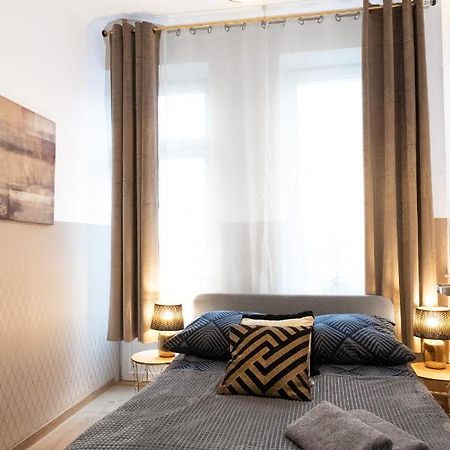 Clicktheflat Aleje Niepodleglosci Center Apart Rooms Varsovia Exterior foto